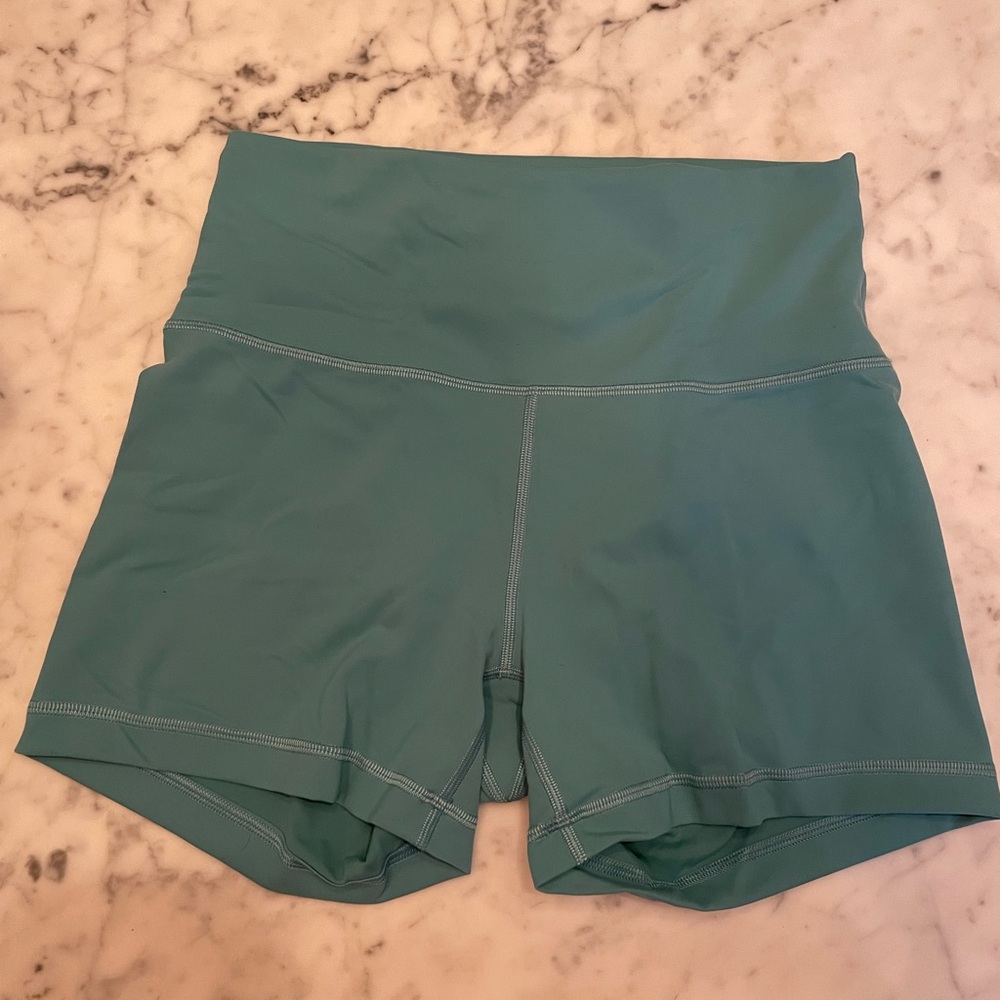 Lululemon wunder train contour fit size 8
